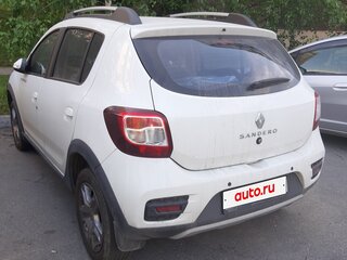 2022 Renault Sandero Stepway II Рестайлинг, белый, 2000000 рублей, вид 5