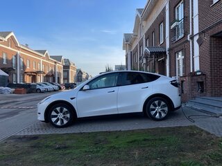 2022 Tesla Model Y Long Range Dual Motor I, белый, 4300000 рублей, вид 5