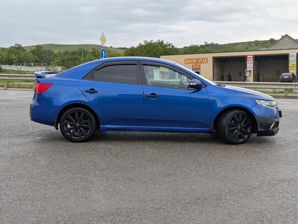 2010 Kia Cerato 4-speed II, голубой, 850000 рублей - вид 6