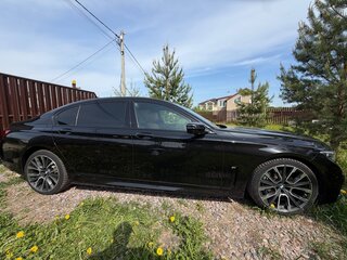 2021 BMW 7 серии Long 740Li xDrive VI (G11/G12) Рестайлинг, чёрный, 7400000 рублей, вид 4