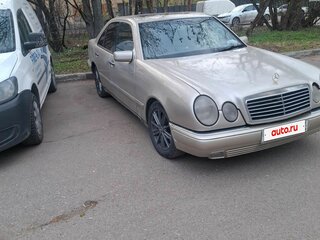 1997 Mercedes-Benz E-Класс 320 II (W210, S210), белый, 350000 рублей, вид 1
