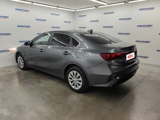 2021 Kia Cerato IV Рестайлинг, серый, 1970000 рублей, вид 4