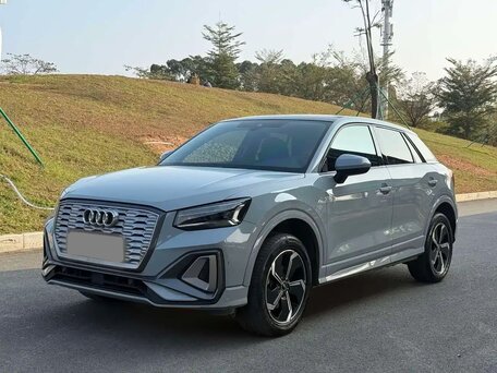 2022 Audi Q2 L e-tron I Рестайлинг, серый, 2150000 рублей, вид 1