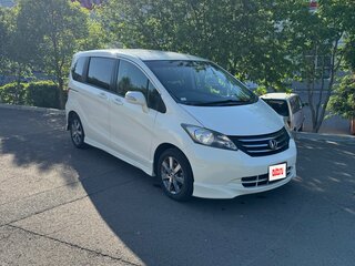 2010 Honda Freed I, белый, 980000 рублей, вид 1