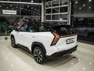 2026 Geely Atlas II, белый, 3449990 рублей, вид 4