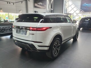 2025 Land Rover Range Rover Evoque L II Рестайлинг, белый, 5900000 рублей, вид 5