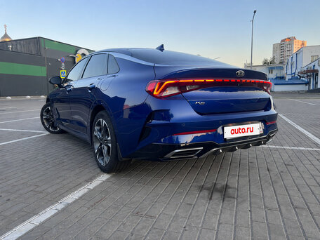 2021 Kia K5 III, синий, вид 5
