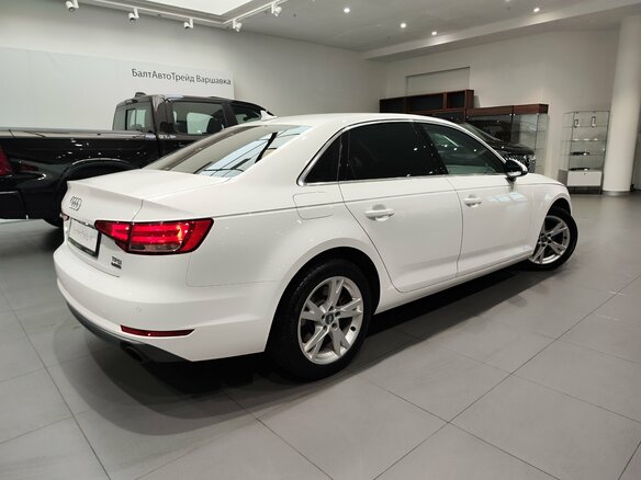2018 Audi A4 V (B9), белый, 2735000 рублей - вид 5