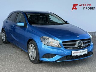 2013 Mercedes-Benz A-Класс 180 III (W176), голубой, 1145000 рублей, вид 3