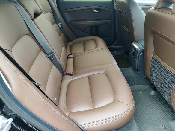 2016 Volvo XC70 II Рестайлинг, чёрный - вид 10