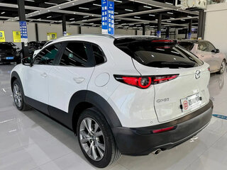 2023 Mazda CX-30 I, белый, 1990690 рублей, вид 4