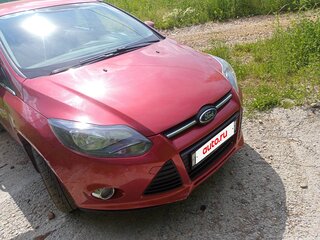 2011 Ford Focus III, красный, 650000 рублей, вид 2