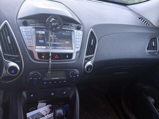 2013 Hyundai ix35 I Рестайлинг, белый, 998000 рублей, вид 2