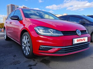 2017 Volkswagen Golf VII Рестайлинг, красный, 1590000 рублей, вид 3