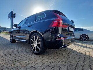 2018 Volvo XC60 II, чёрный, 4000000 рублей, вид 3