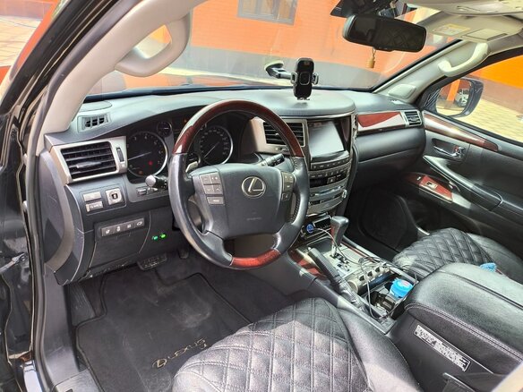 2014 Lexus LX 570 III Рестайлинг, чёрный, 7999999 рублей - вид 8