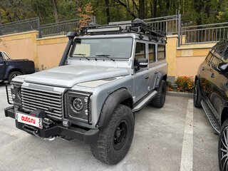 2014 Land Rover Defender 110 I Рестайлинг, серебристый, 4000000 рублей, вид 2