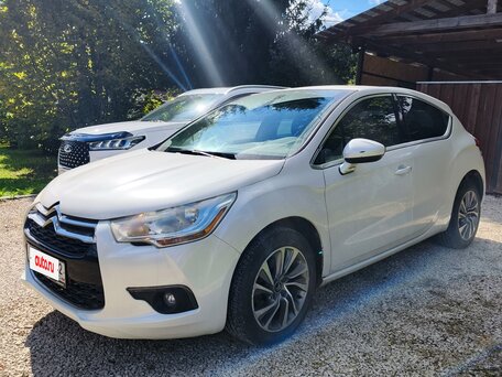2012 Citroen DS4, белый, 585000 рублей, вид 3