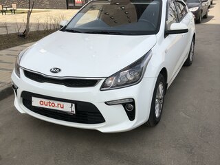 2019 Kia Rio IV, белый, 1700000 рублей, вид 3