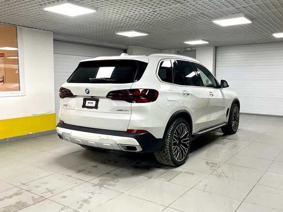2023 BMW X5 40i IV (G05/G18) Рестайлинг, белый, 14300000 рублей - вид 4