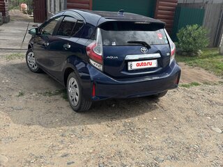 2018 Toyota Aqua I Рестайлинг 2, синий, 1250000 рублей, вид 3