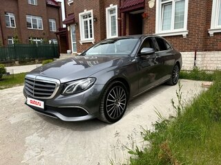 2019 Mercedes-Benz E-Класс 200 V (W213, S213, C238), серый, 4950000 рублей, вид 1