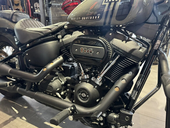 2021 Harley-Davidson Street Bob, зелёный, 1995000 рублей - вид 10