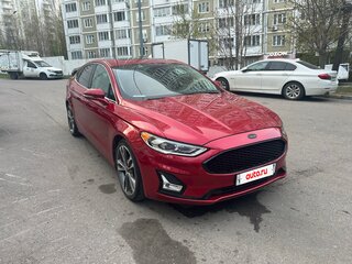 2020 Ford Fusion (North America) II Рестайлинг, красный, 2100000 рублей, вид 3