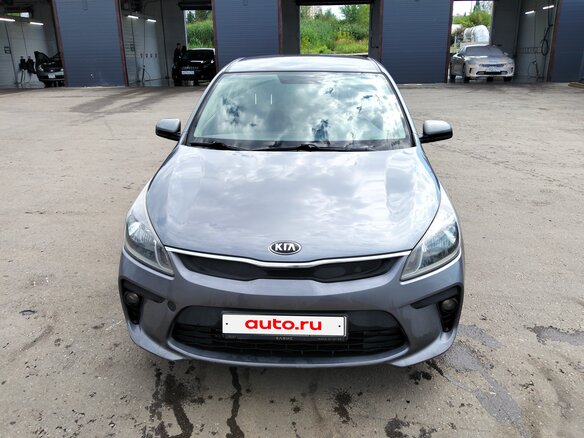 2018 Kia Rio IV, серый