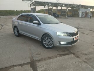 2017 Skoda Rapid I Рестайлинг, серебристый, 880000 рублей, вид 2