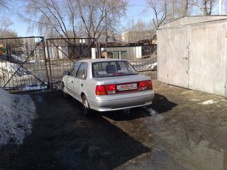 2001 Suzuki Swift II Рестайлинг, белый, 500000 рублей, вид 2