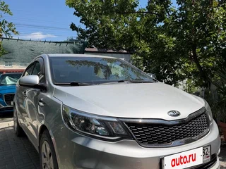 2016 Kia Rio III Рестайлинг, серебристый, 1180000 рублей, вид 3