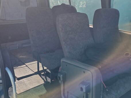 2001 Nissan Urvan, серый, 1500000 рублей, вид 5