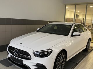 2020 Mercedes-Benz E-Класс 200 V (W213, S213, C238) Рестайлинг, белый, 5200000 рублей, вид 2