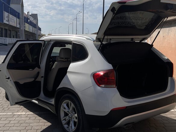 2010 BMW X1 20d I (E84), белый, 1620000 рублей - вид 6