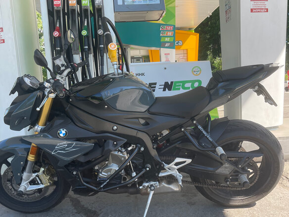 2017 BMW S 1000 R, серый, 1000000 рублей - вид 6