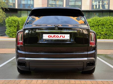 2022 Rolls-Royce Cullinan I (Series I), коричневый, 27650000 рублей, вид 4