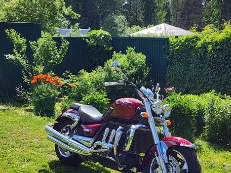 2007 Triumph Rocket 3, красный, 980000 рублей, вид 2