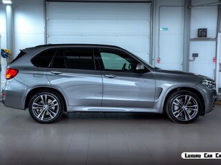 2018 BMW X5 M50d III (F15), серый, 5500000 рублей, вид 3