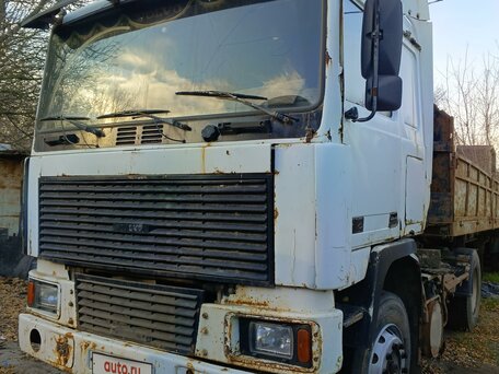 1987 Volvo F-Series, белый, 550000 рублей, вид 2