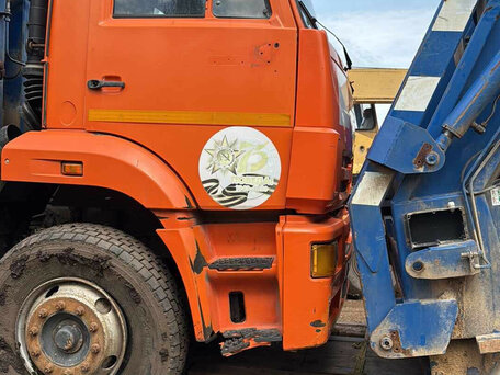 2019 КамАЗ 53605, оранжевый, 1225870 рублей, вид 2