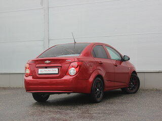 2012 Chevrolet Aveo II, красный, 499000 рублей, вид 2