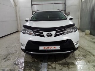 2013 Toyota RAV4 IV (XA40), белый, 2350000 рублей, вид 3