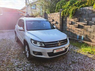 2016 Volkswagen Tiguan I Рестайлинг, белый, 1830000 рублей, вид 1