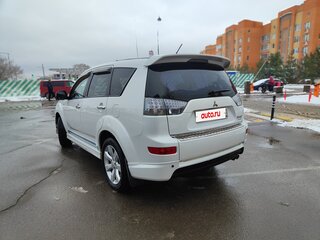 2007 Mitsubishi Outlander II, белый, 850000 рублей, вид 4