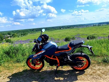 2024 KTM 390 Duke, синий, 670000 рублей, вид 1