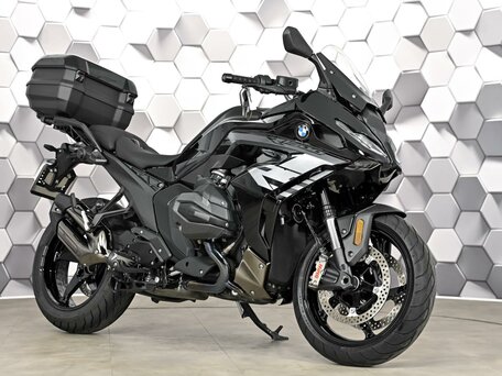 2025 BMW R 1300 RS, чёрный, 2290000 рублей, вид 1