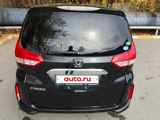 2016 Honda Freed II, чёрный, 1350000 рублей, вид 4