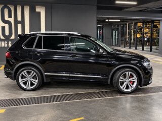 2019 Volkswagen Tiguan II, чёрный, 2690000 рублей, вид 3