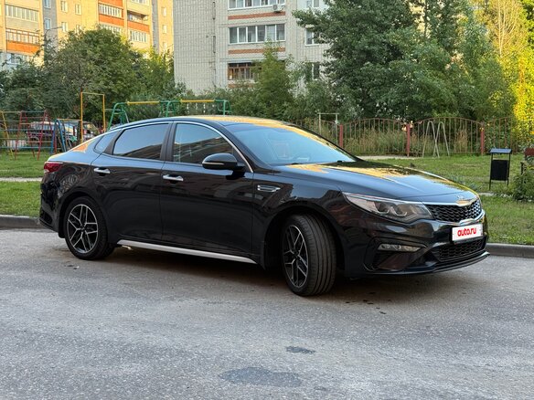 2019 Kia Optima IV Рестайлинг, чёрный, 1795000 рублей - вид 3